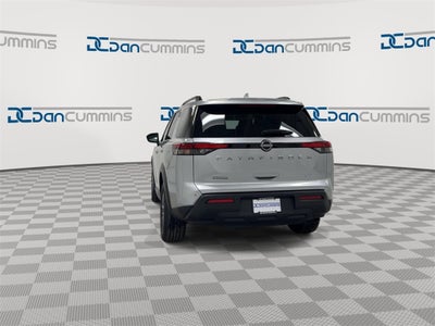 2024 Nissan Pathfinder SV