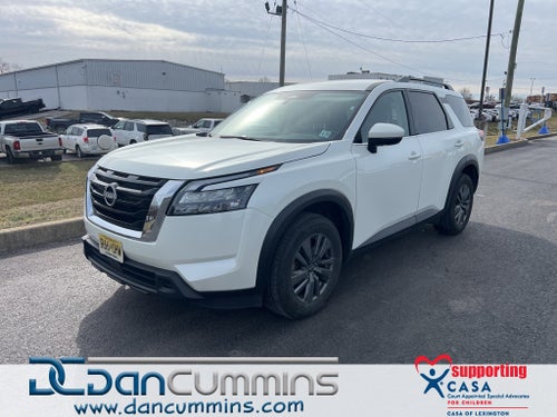 2024 Nissan Pathfinder SV