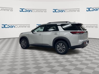 2025 Nissan Pathfinder SV