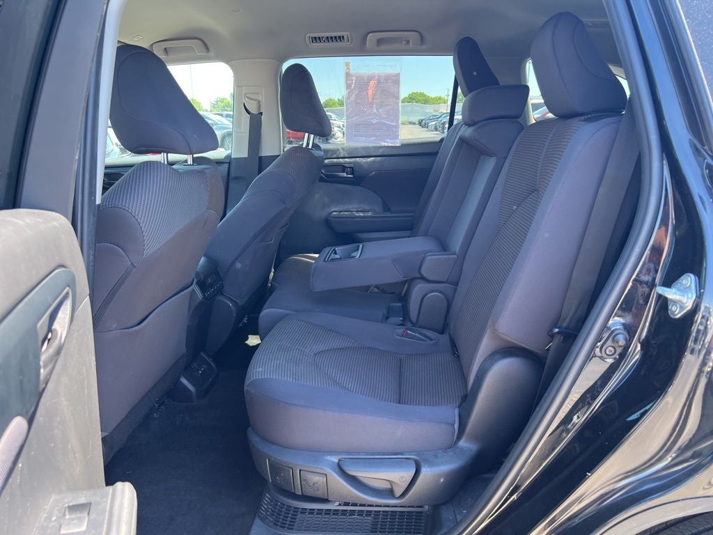 2023 Toyota Highlander Hybrid LE