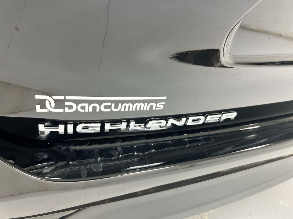 2024 Toyota Highlander Hybrid LE