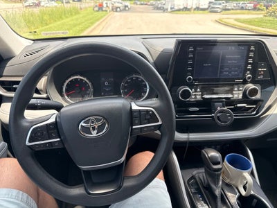 2022 Toyota Highlander L