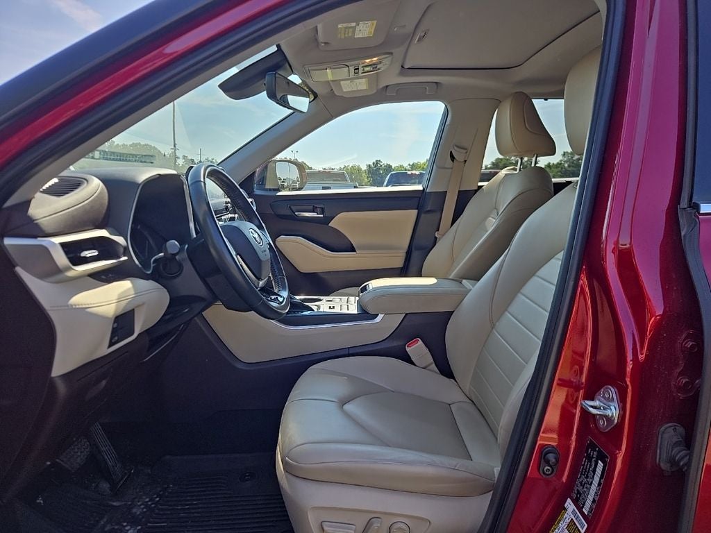 2021 Toyota Highlander XLE