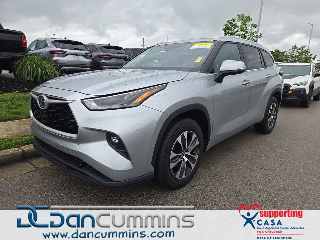 2023 Toyota Highlander Hybrid XLE