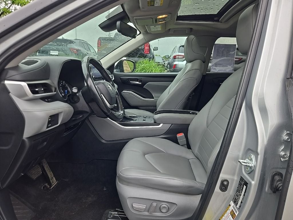 2023 Toyota Highlander Hybrid XLE