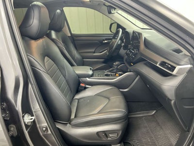 2024 Toyota Highlander XLE