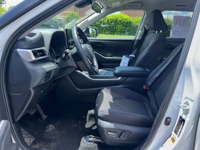 2025 Toyota Highlander LE