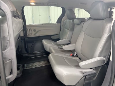 2024 Toyota Sienna XLE