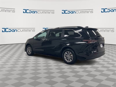 2024 Toyota Sienna XLE