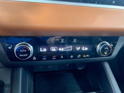 2024 Mitsubishi Outlander SEL