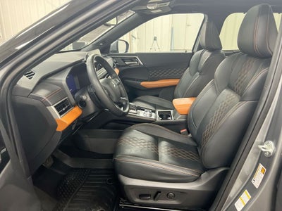 2024 Mitsubishi Outlander SEL