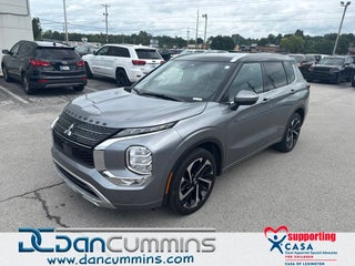 2024 Mitsubishi Outlander Base