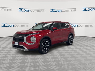 2023 Mitsubishi Outlander SE