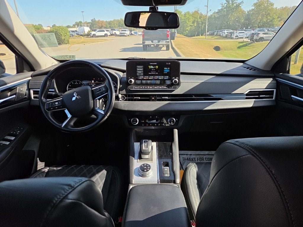 2022 Mitsubishi Outlander SEL