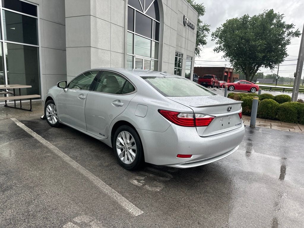 2013 Lexus ES 300h