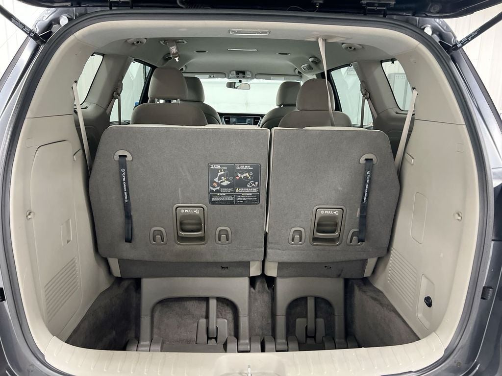 2016 Kia Sedona LX