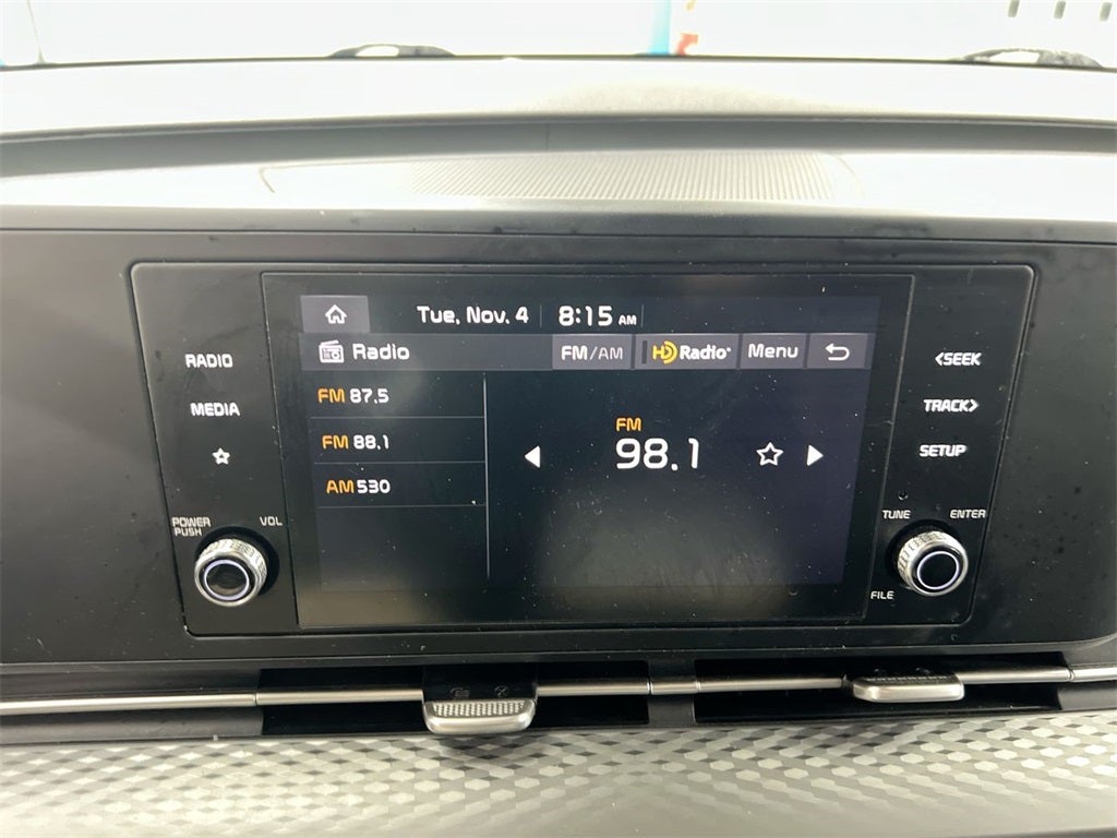 2024 Kia Carnival LX