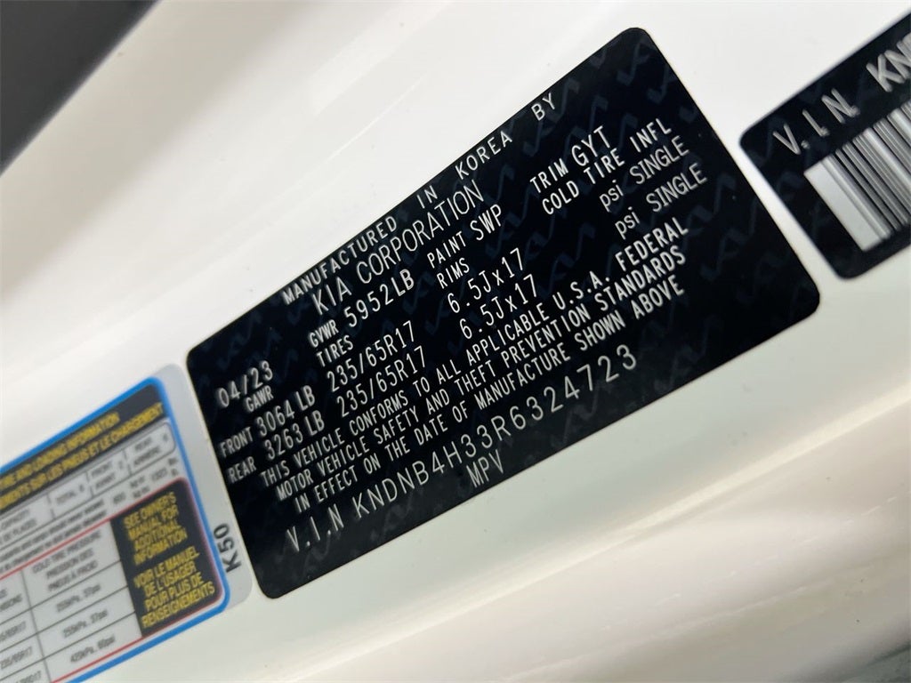 2024 Kia Carnival LX