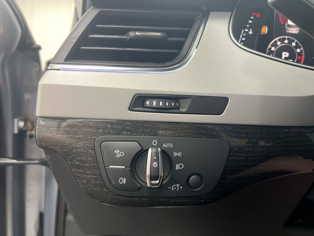 2019 Audi Q7 45 Premium Plus