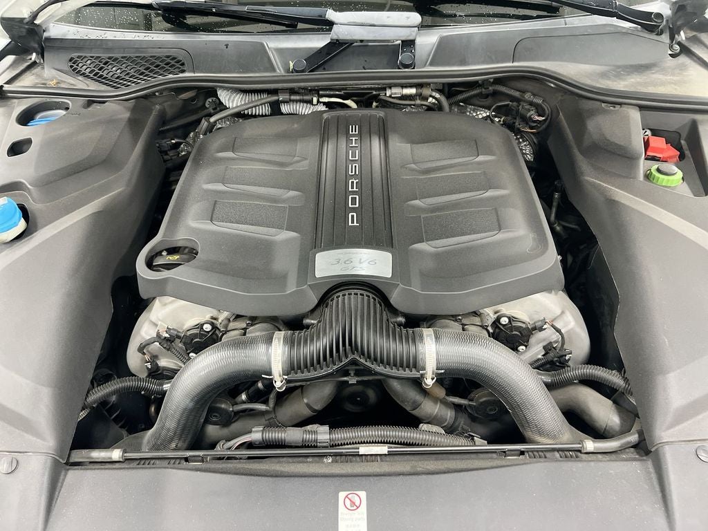 2016 Porsche Cayenne GTS