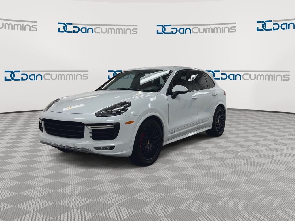 2016 Porsche Cayenne GTS