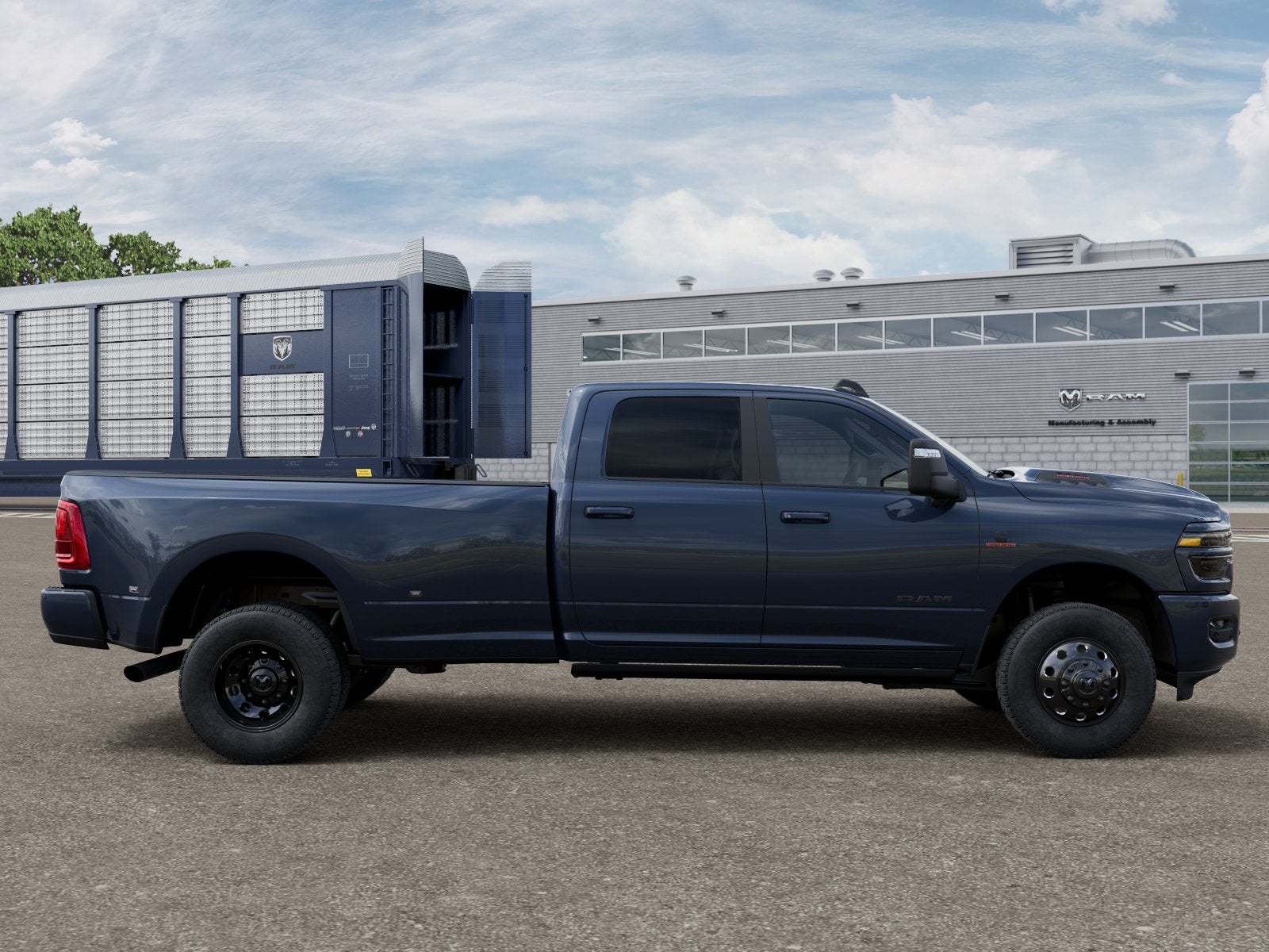 2027 RAM 3500 RAM 3500 LARAMIE CREW CAB 4X4 8' BOX