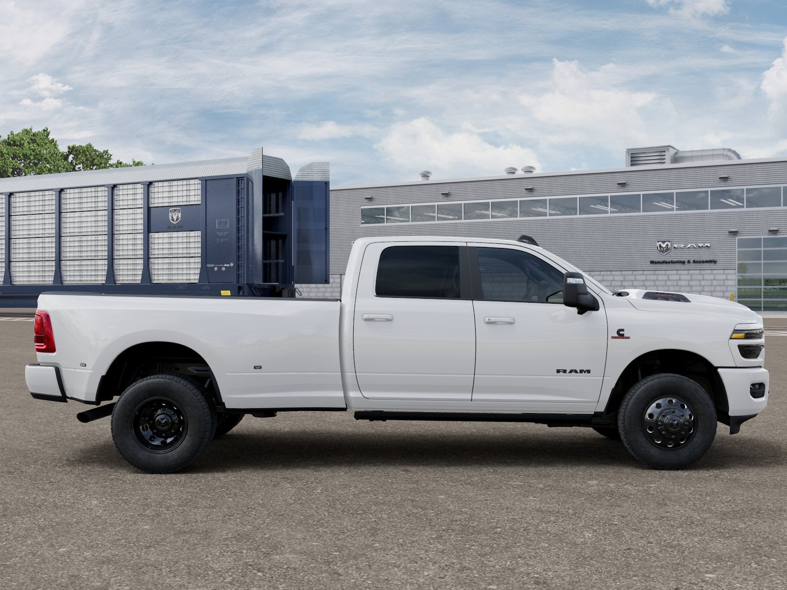 2027 RAM 3500 RAM 3500 LARAMIE CREW CAB 4X4 8' BOX