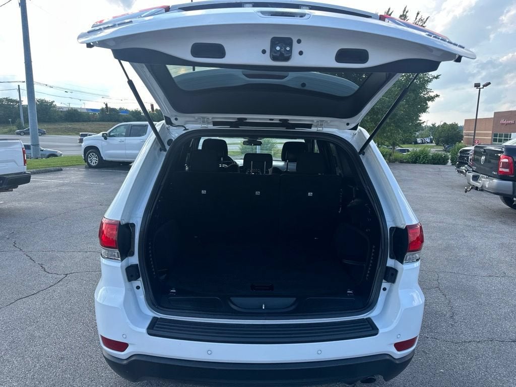 2020 Jeep Grand Cherokee Laredo