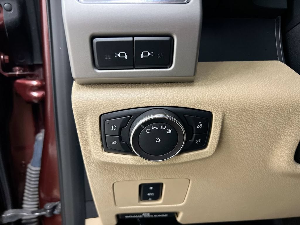 2017 Ford Super Duty F-350 DRW Lariat