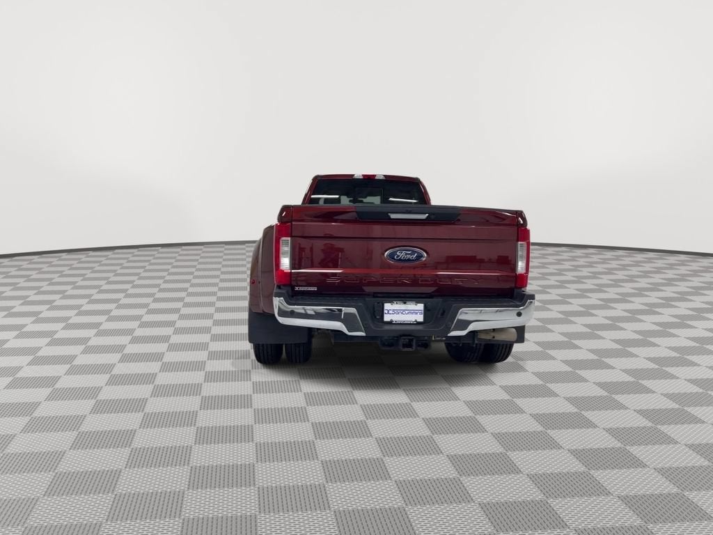 2017 Ford Super Duty F-350 DRW Lariat