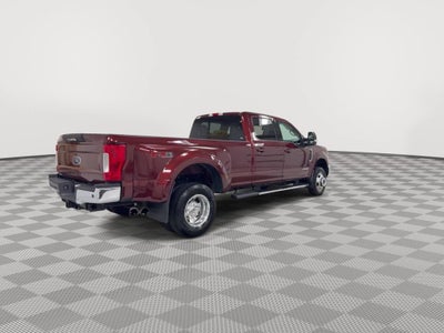2017 Ford Super Duty F-350 DRW Lariat