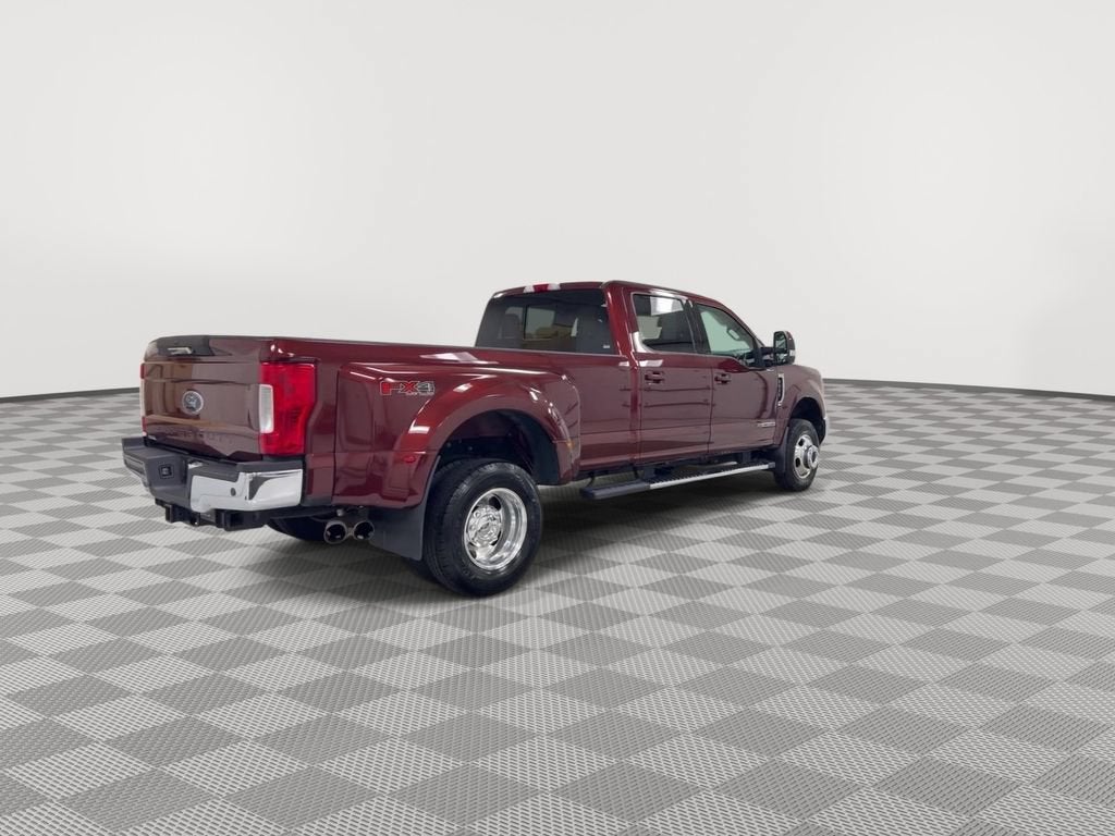 2017 Ford Super Duty F-350 DRW Lariat