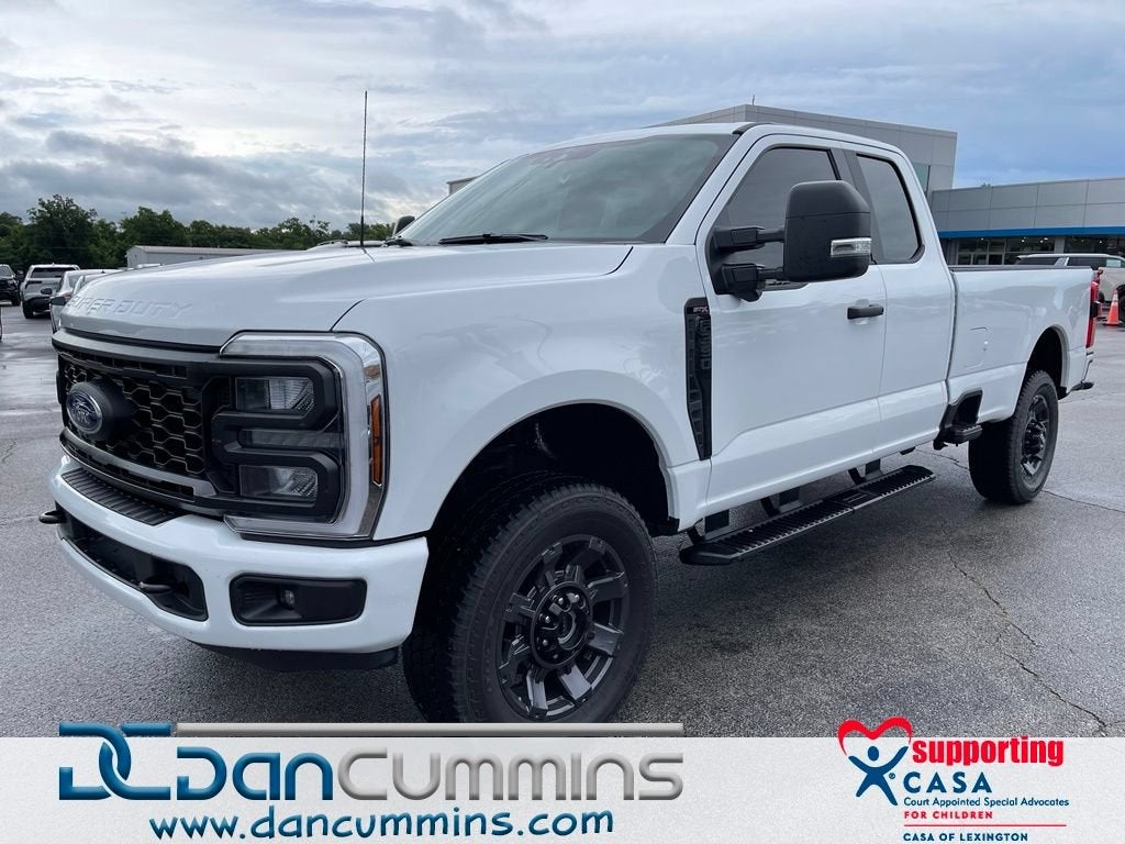 2025 Ford Super Duty F-350 SRW XL