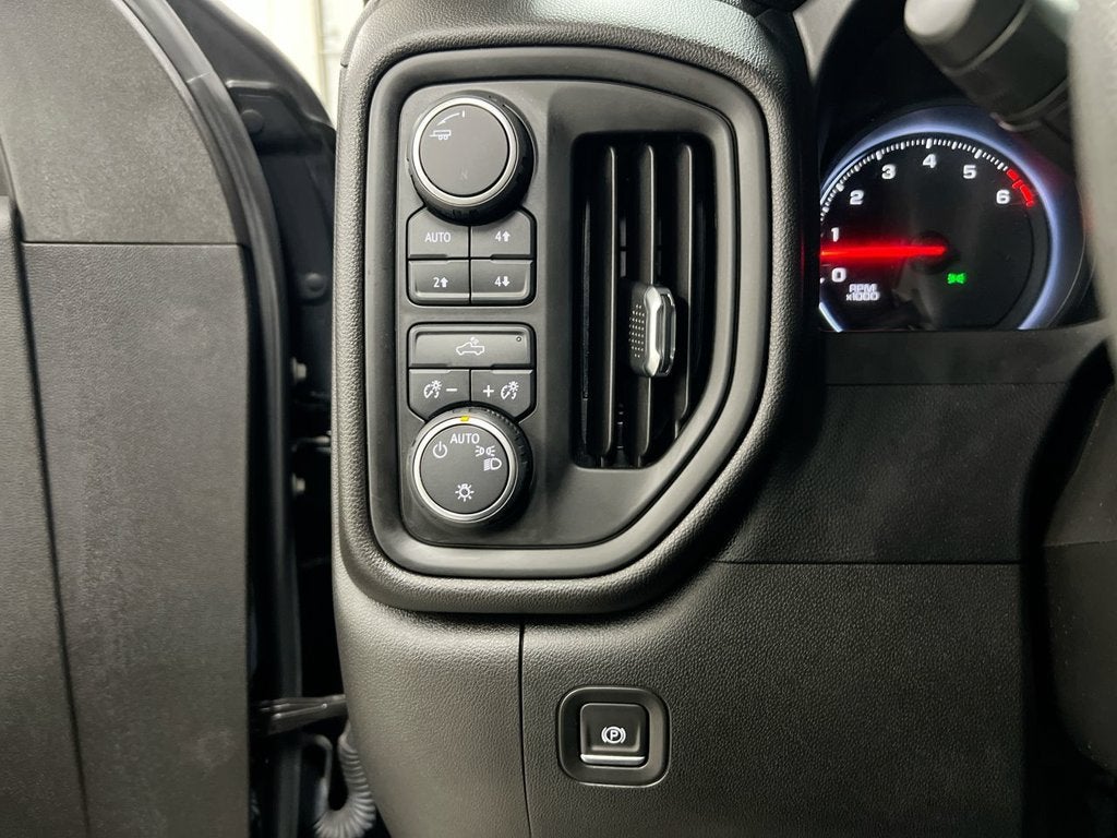 2021 Chevrolet Silverado 1500 Custom Trail Boss