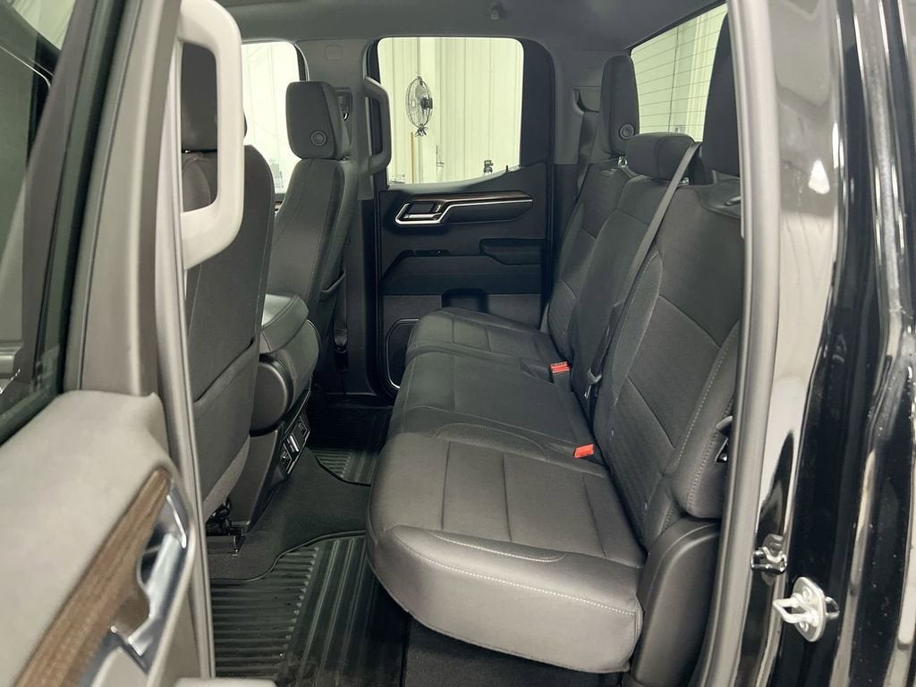 2025 Chevrolet Silverado 1500 LT (2FL)