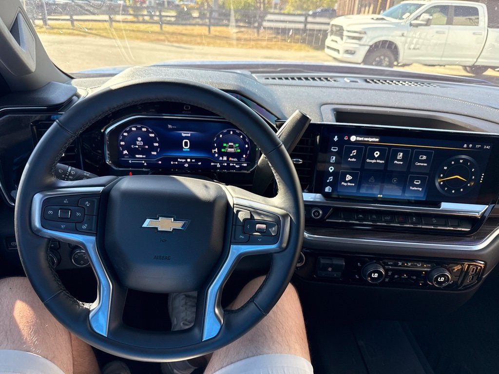 2025 Chevrolet Silverado 1500 LT