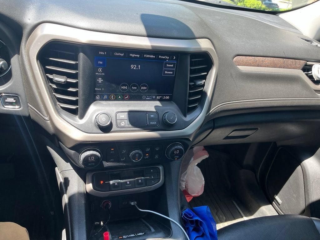 2023 GMC Acadia Denali