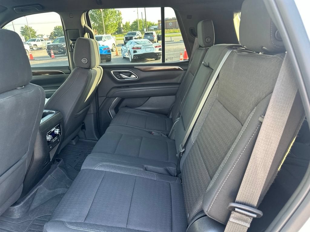 2023 GMC Yukon SLE