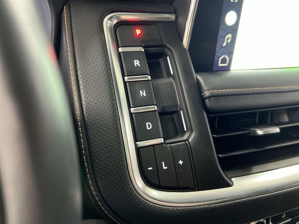 2022 GMC Yukon XL AT4