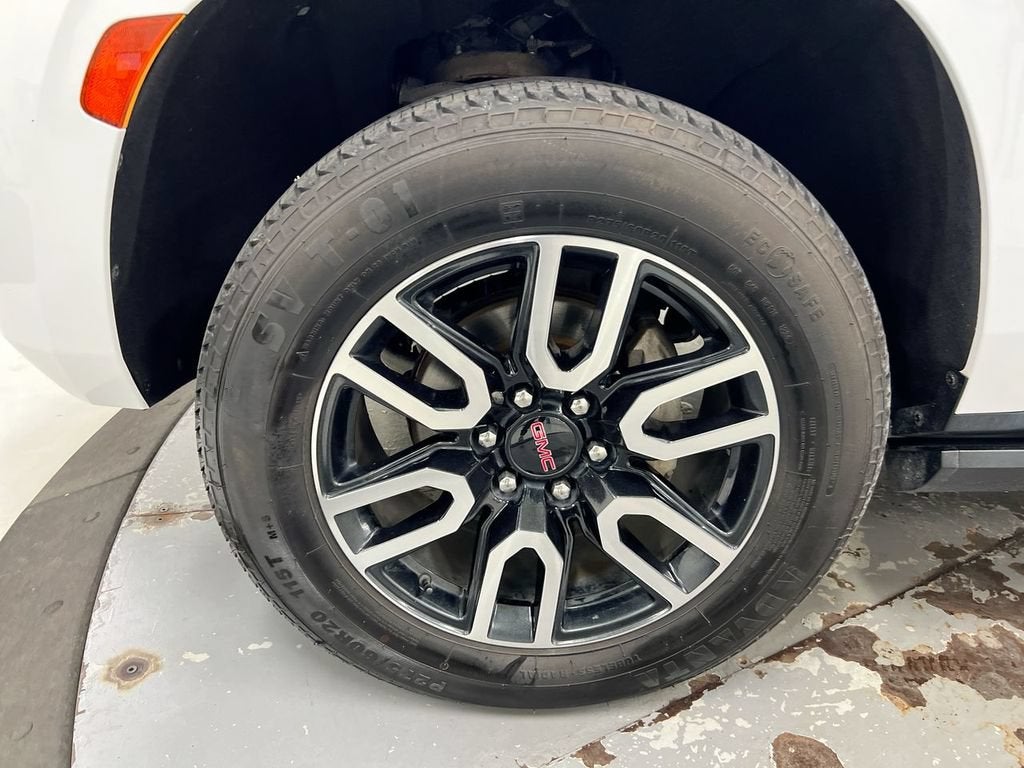 2022 GMC Yukon XL AT4