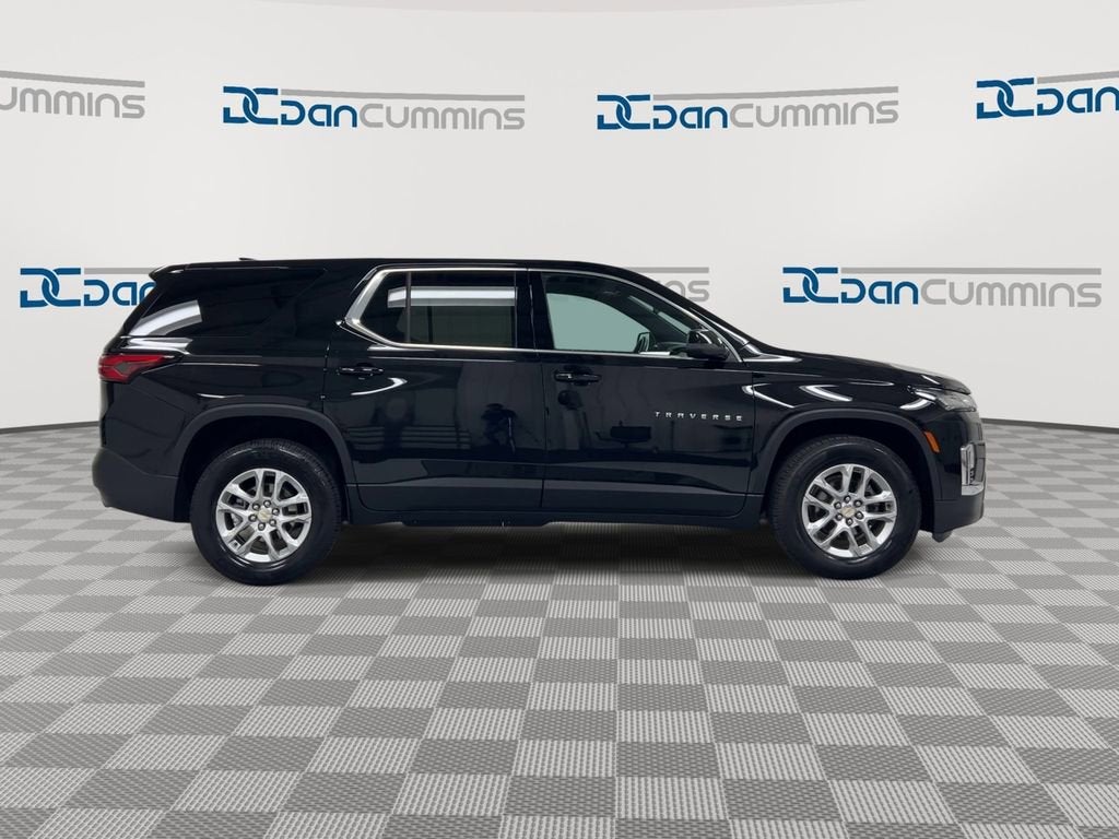 2023 Chevrolet Traverse LS