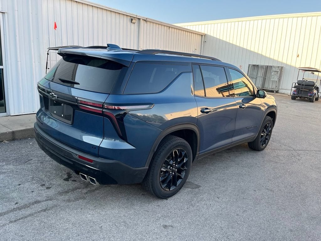 2024 Chevrolet Traverse LT
