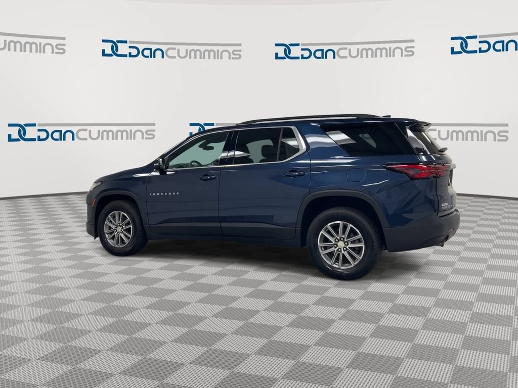 2023 Chevrolet Traverse LT Leather