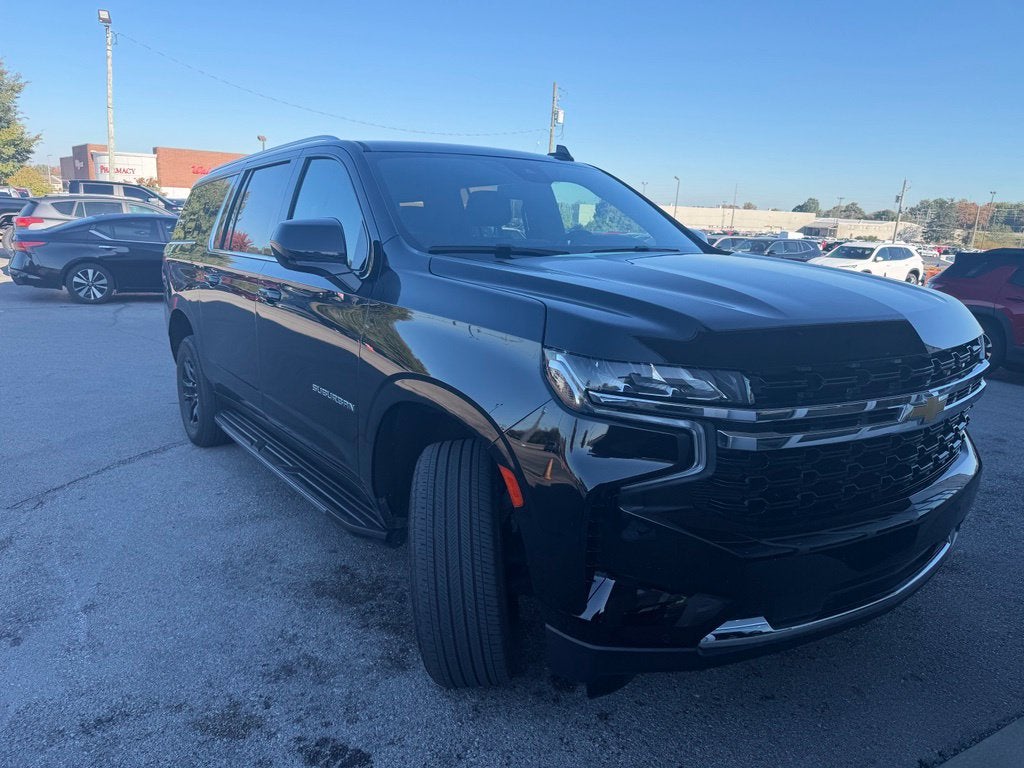 2024 Chevrolet Suburban LS
