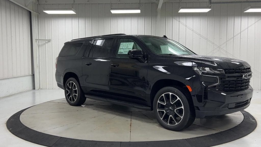2023 Chevrolet Suburban RST