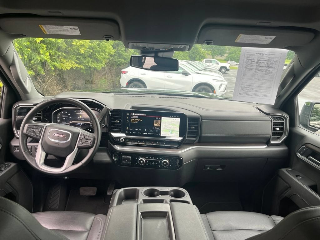 2025 GMC Sierra 1500 SLT