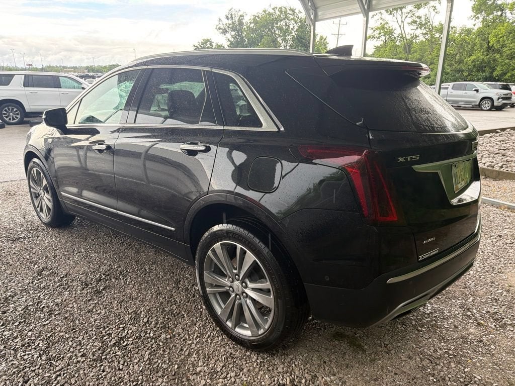 2022 Cadillac XT5 Premium Luxury
