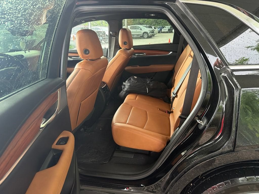 2022 Cadillac XT5 Premium Luxury