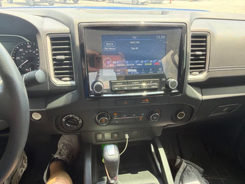 2022 Nissan Frontier SV