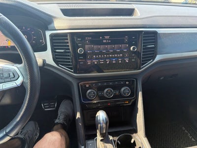 2022 Volkswagen Atlas Cross Sport 2.0T SEL R-Line